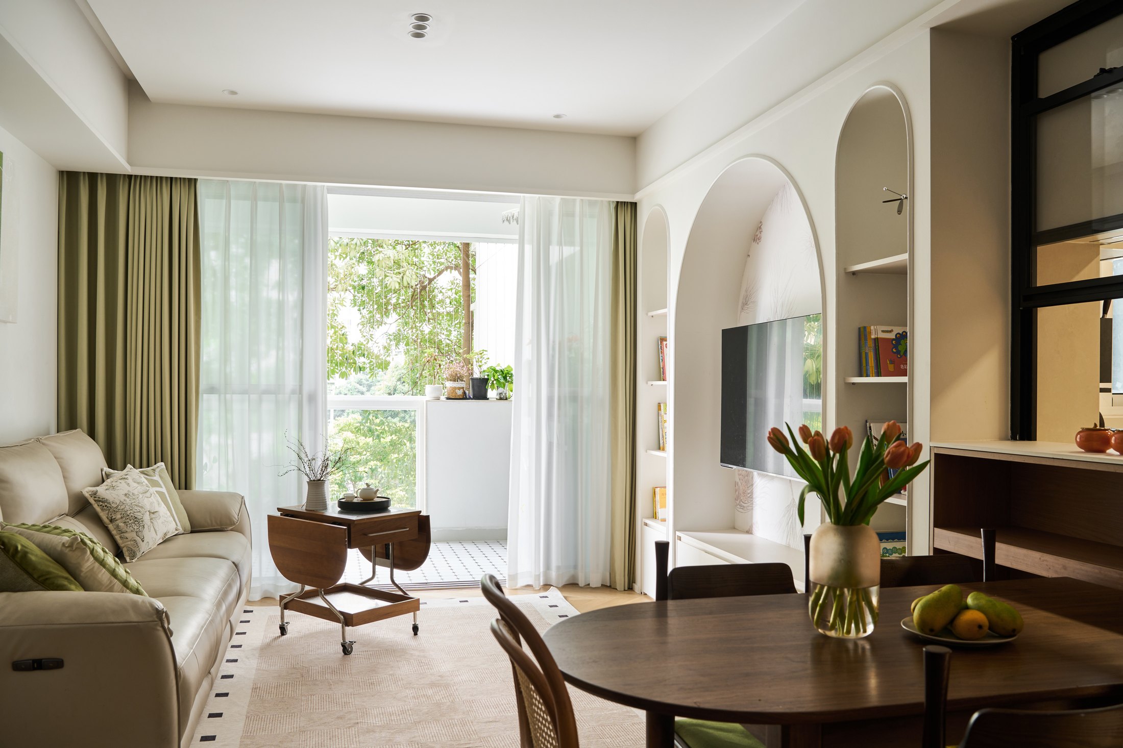 Interior photo of the 120 sqm school-district home in Haiyin Changcheng, Nanshan